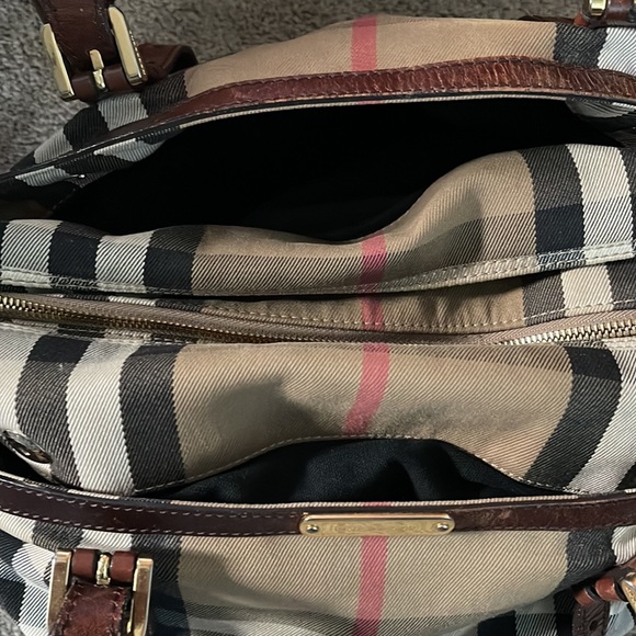 Burberry diaper bag/ large tote - Picture 6 of 6